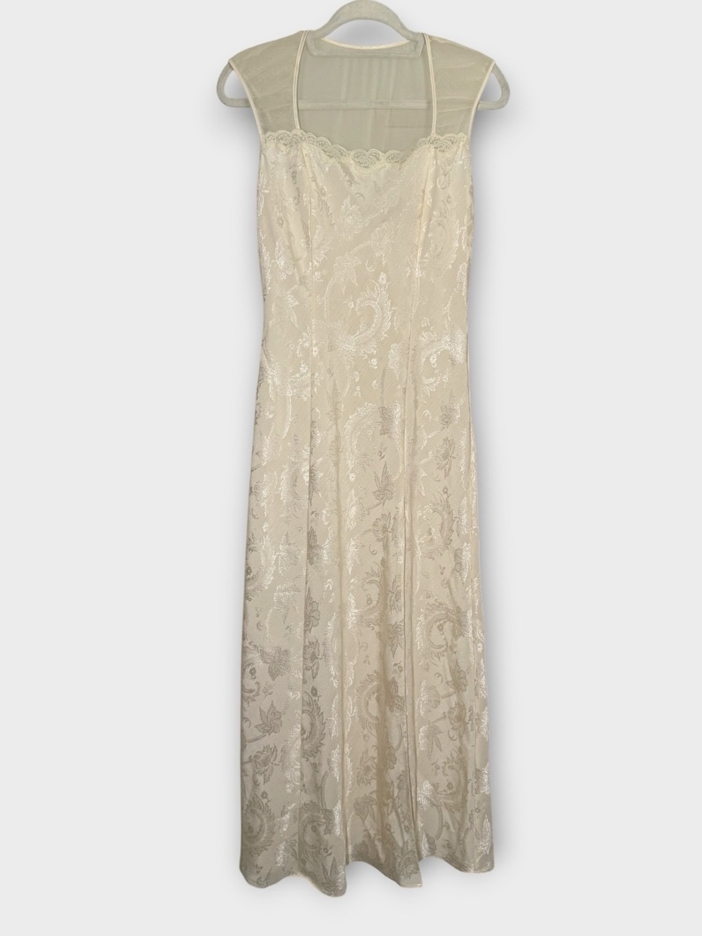 GUC Vintage Gold Label Victoria's Secret Ivory Nightgown/ Dress | Small